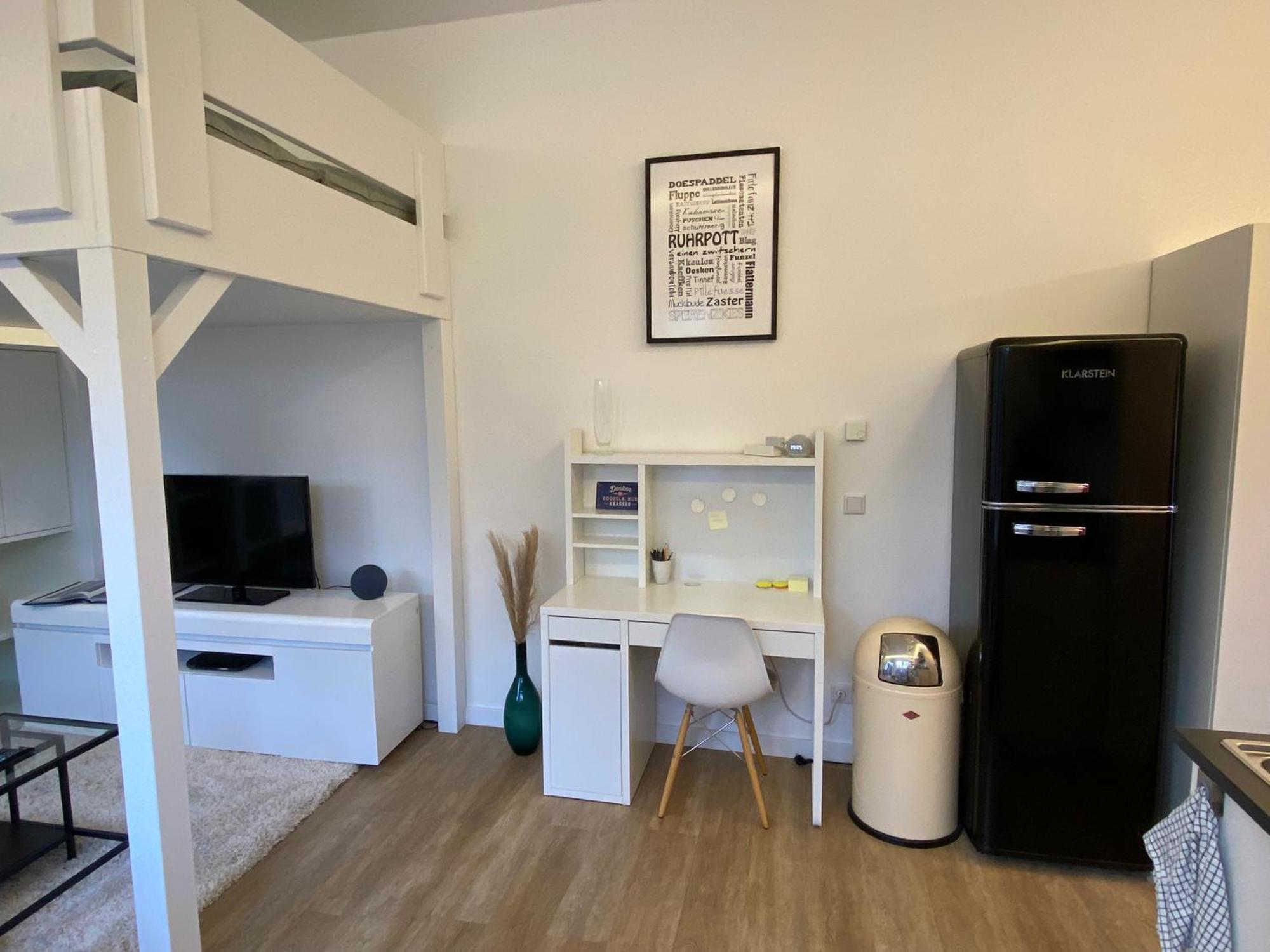 Schoene, Moderne Wohnung Mit Grosszuegiger Terasse Essen Buitenkant foto